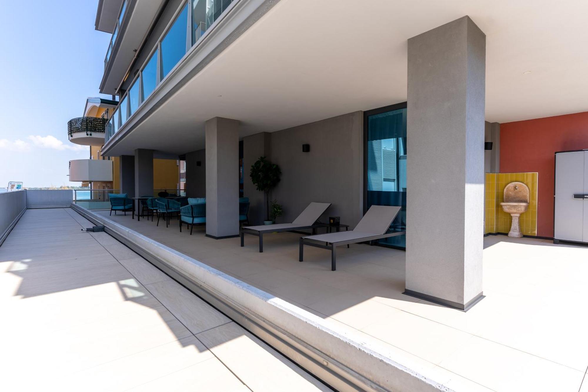 Aparthotel Zefiro Com Design, Large Terrace, Bike, Near Beach And Thermal Grado Dış mekan fotoğraf